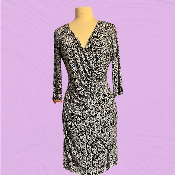 Dress, size 10 by Laundry by‎ Design. Worn once. - Picture 2 of 8